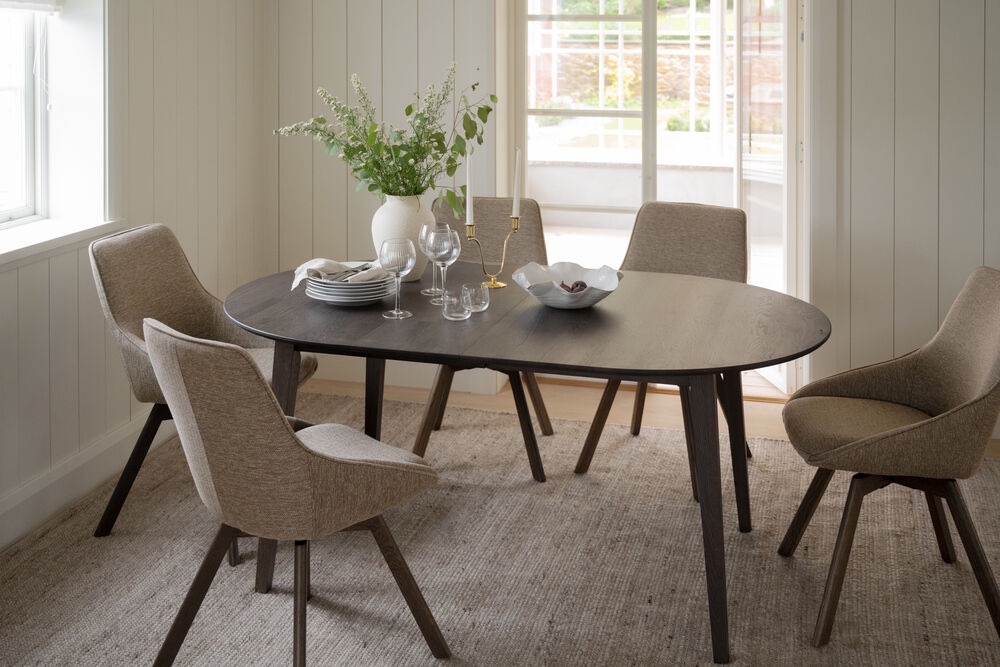 Eettafel 'Filippa' 170x105 - Zwart