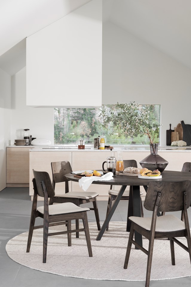 Eettafel 'Carradale' Rond 150cm - Bruin/V-poot