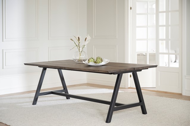 Eettafel 'Carradale' 220x100cm - Bruin/A-poot