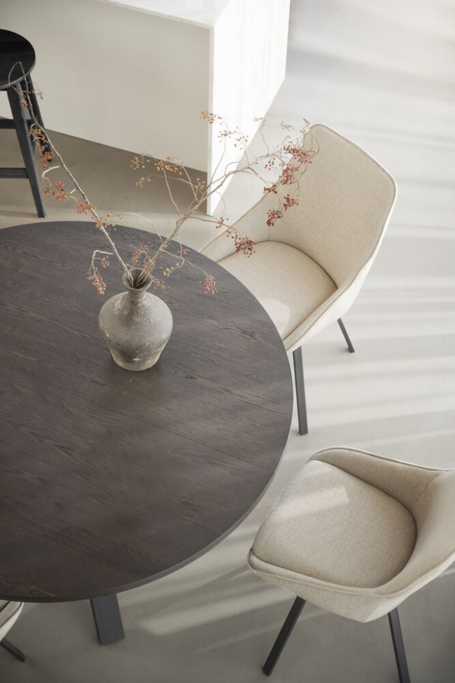 Eettafel 'Maddock' Rond 135cm - Donker eik
