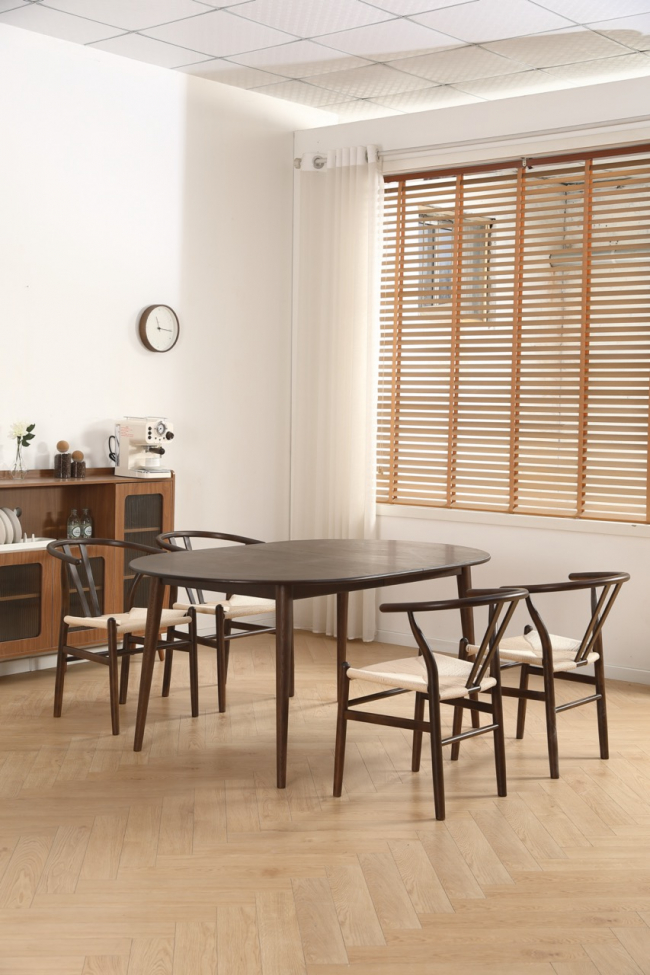 Eettafel 'Avora'- Walnoot