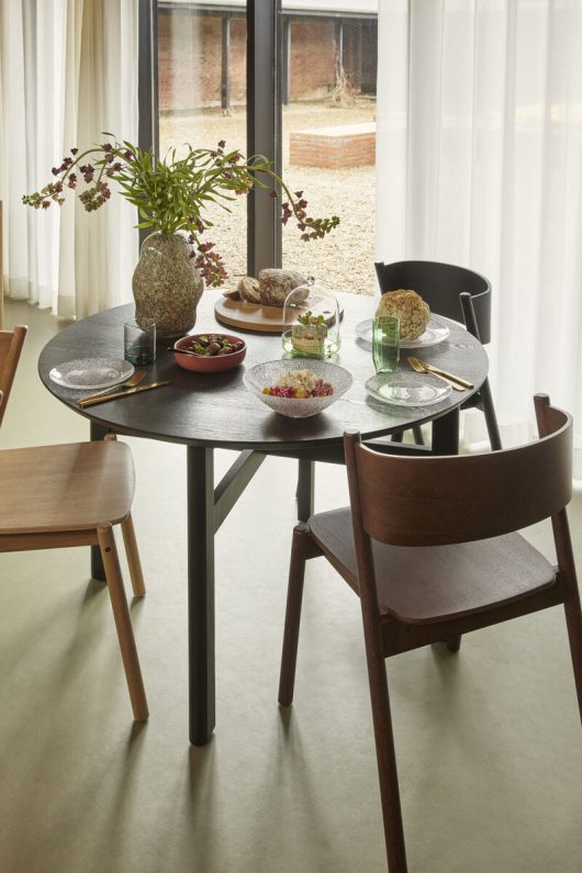 Eettafel 'Fjord' - Zwart