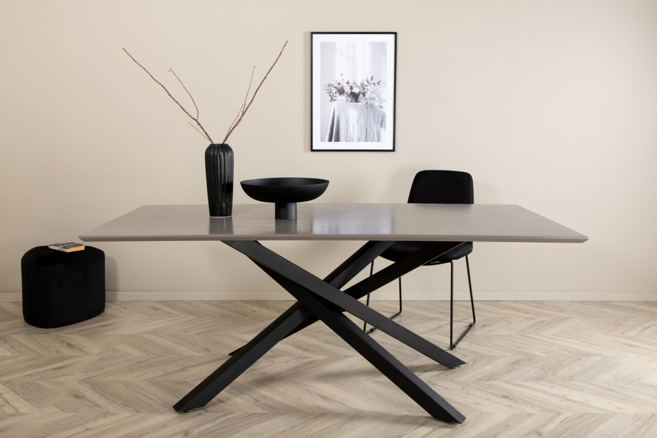Eettafel 'Skellefteå' 180x90cm - Zwart