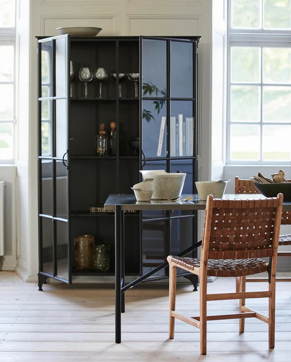 Kast 'Downtown Black' 4 - Zwart