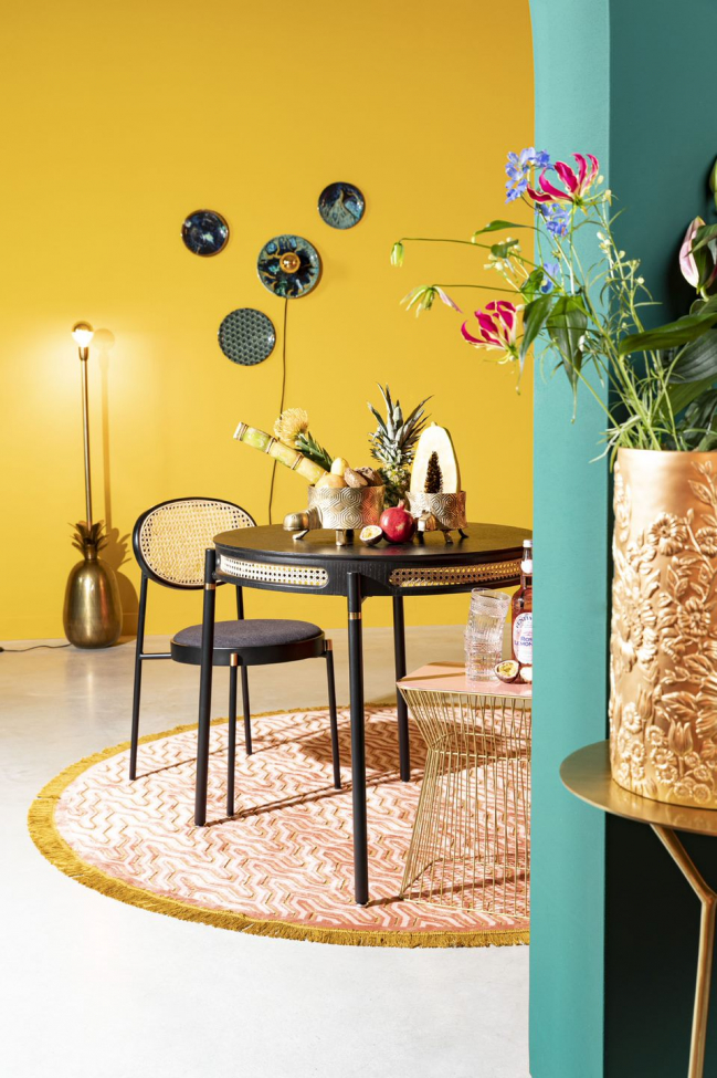 Eettafel 'Don't Stop the Webbing' - Zwart