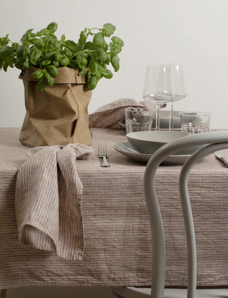 Servet 'Linus' 45x45 - Rood/Zwart