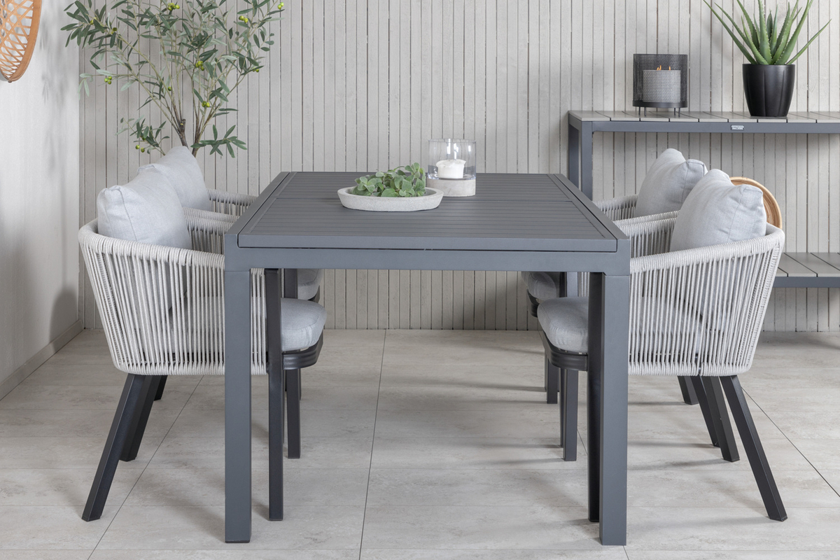 Eettafel 'Sollentuna' - Zwart