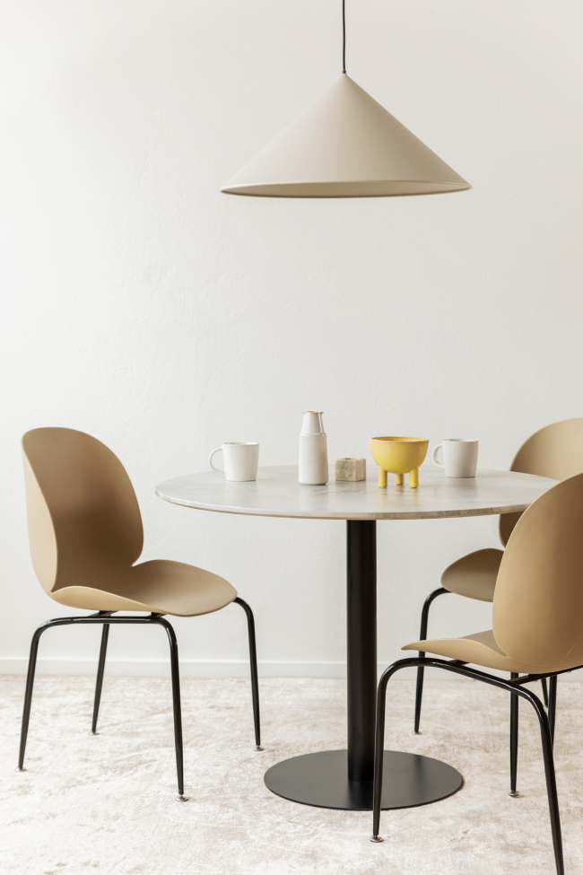 Eettafel 'Marbleous Lycke' - 1 Tafel Ø100 & 4 Stoelen