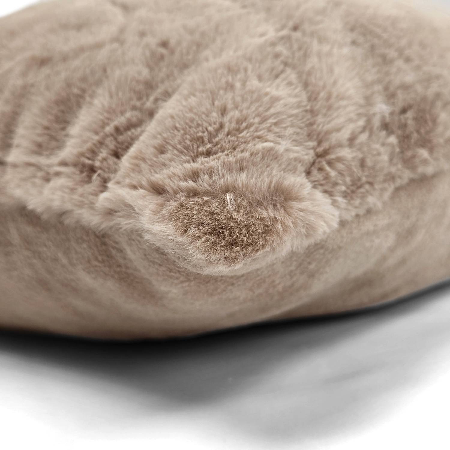 Kussenhoes 'Aranga Super Soft' 45x45cm - Bruin