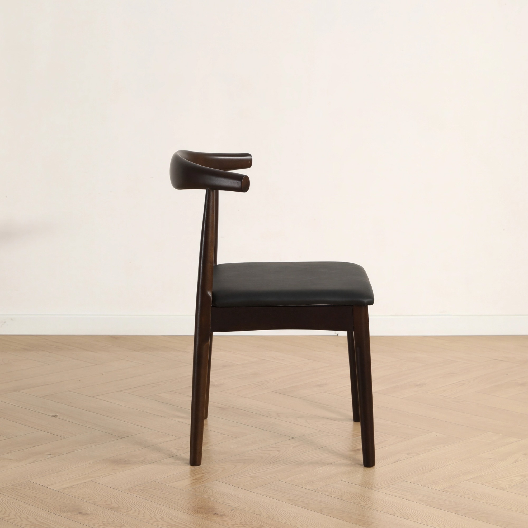 Stoel 'Fager' - Noten/Zwart