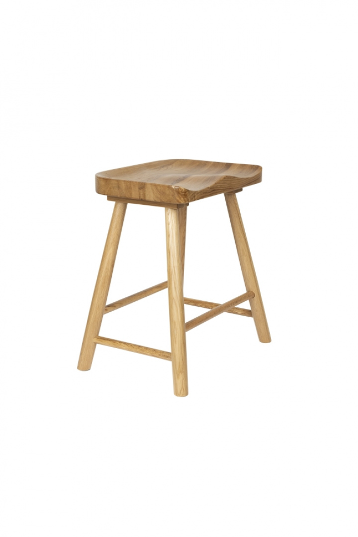 Hocker \'Vander Natural\' - Natuurlijk in de groep Meubels / Zitmeubels / Houten krukken bij Reforma (1400036)