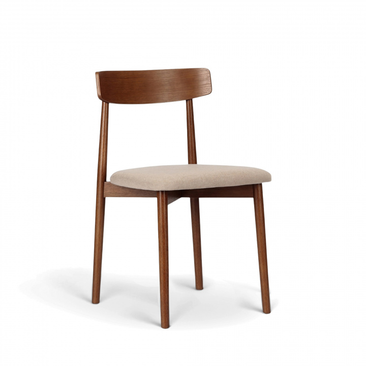 Stoel \'Ystad\' - Noten/beige in de groep Meubels / Zitmeubels / Stoelen bij Reforma (19791-walnut)