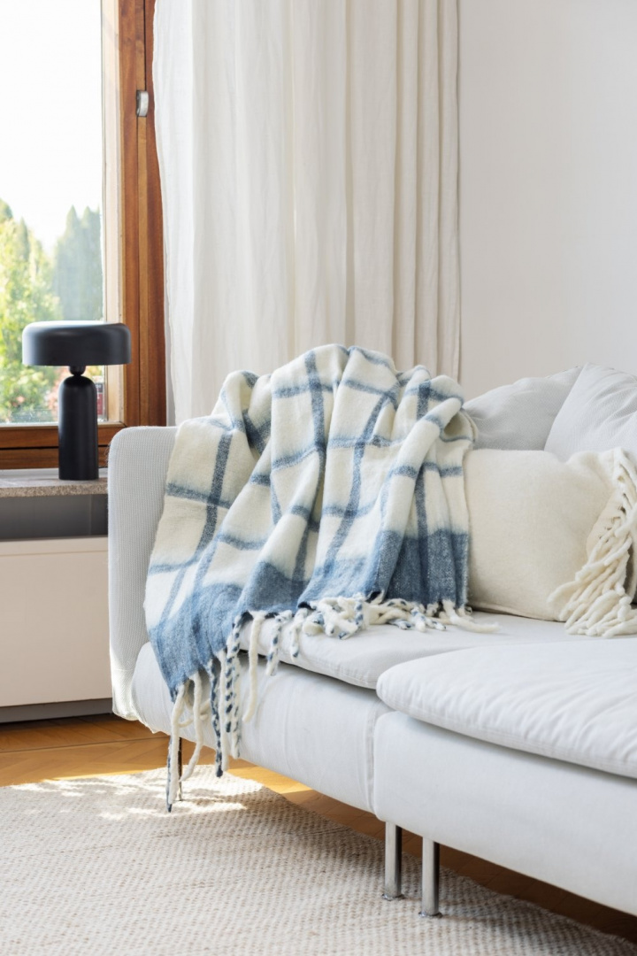 Plaid \'Rachel\' 130x170cm - Blauw in de groep Inrichting / Textiel / Plaids & dekens bij Reforma (4224615675033)
