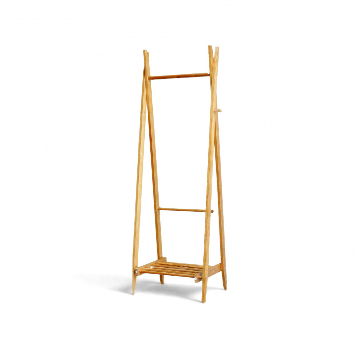 Kledinghanger met schoenenrek \'Confident\' - Eik in de groep Meubels / Planken & opslag / Kledinghangers bij Reforma (AMZ-3-oak)