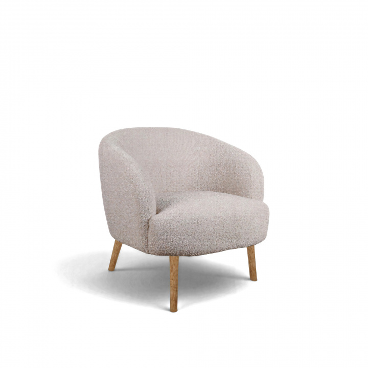 Fauteuil \'Capri\' met houten poten - Beige/Boucl&eacute; in de groep Meubels / Zitmeubels / Fauteuils bij Reforma (T8049-boucle-beige)